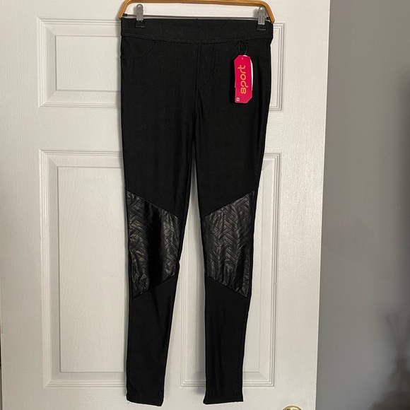 Yado Fleece Lined Faux Leather Patch 